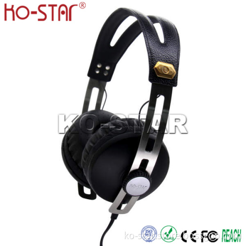 Foldable and Portable Headphone With Detachable Cable